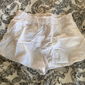 NWT White cotton shorts by Universal Thread, XL